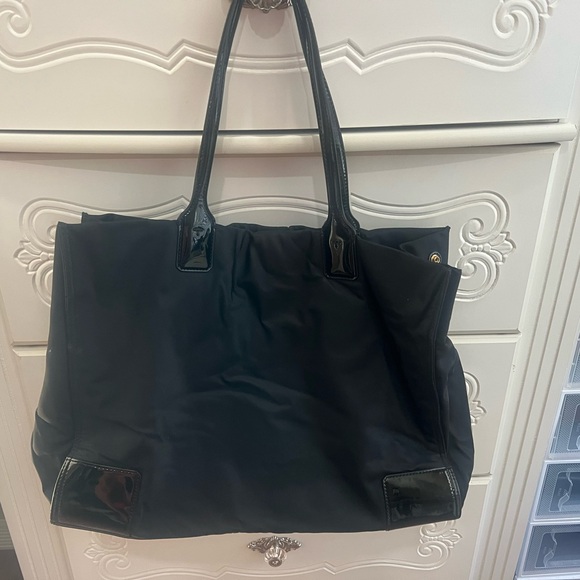 Tory Burch Ella Patent Tote - Picture 4 of 5